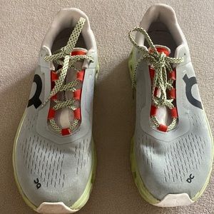 OnClouds Cloudmonsters Glacier/Meadow womens size 8.5